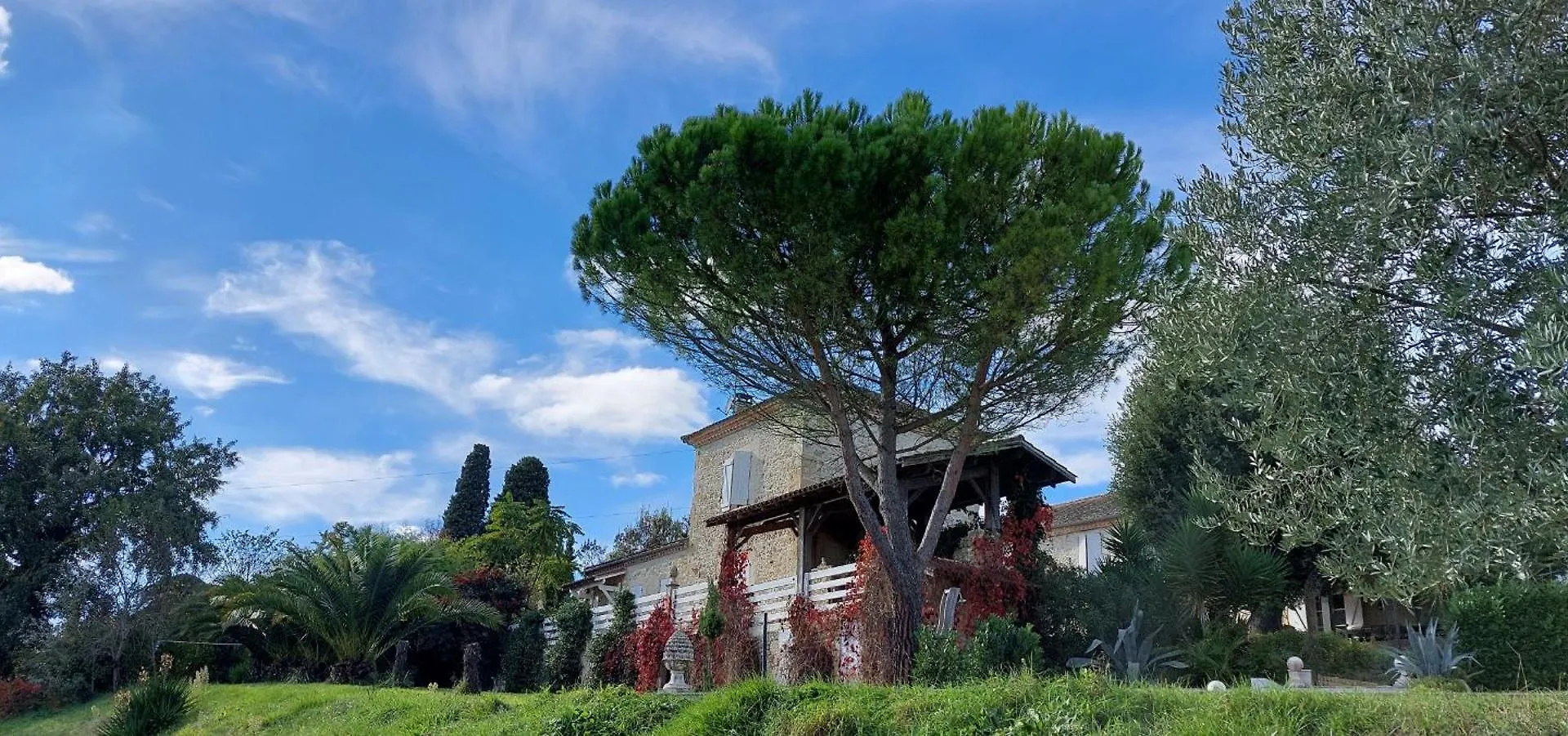 Domaine De Larroucau Villa Jegun Frankrike