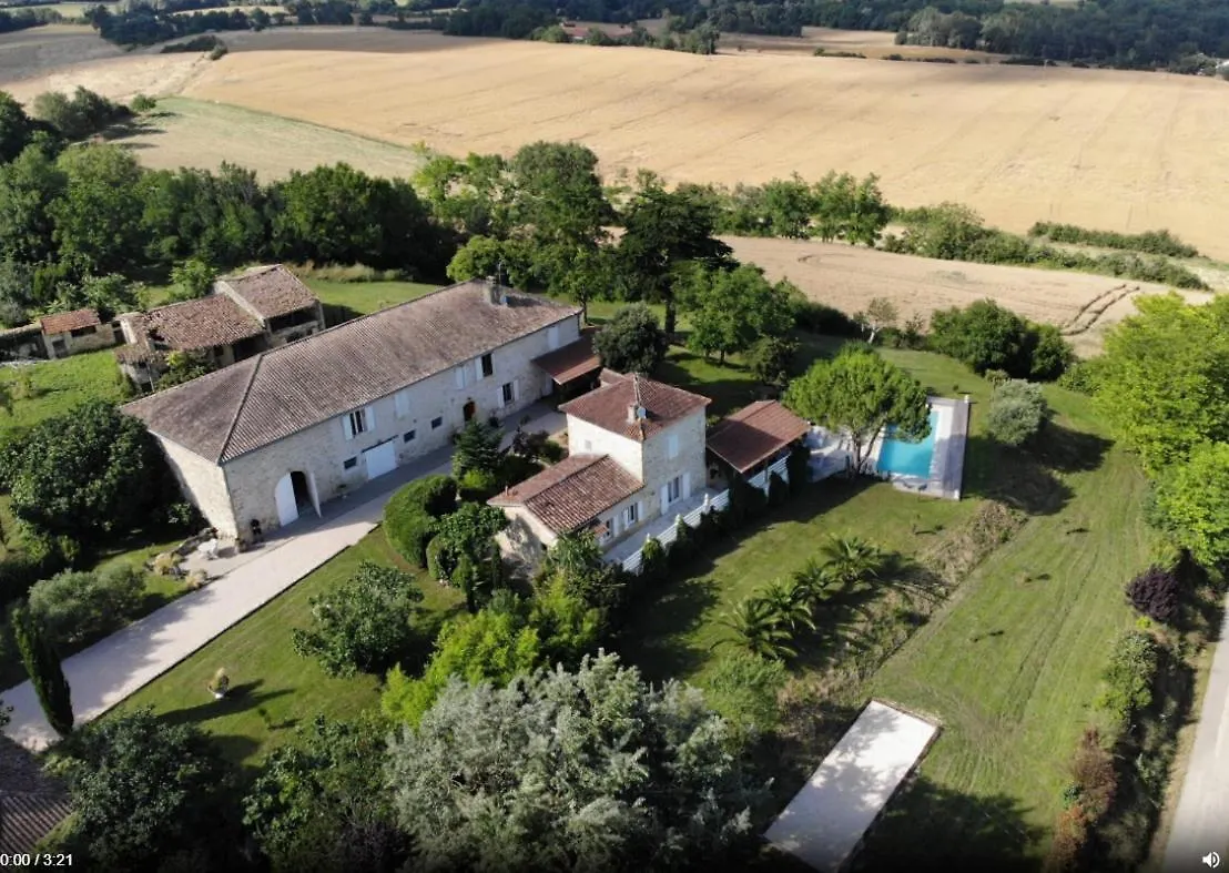 Semesterbostad Domaine De Larroucau Villa Jegun